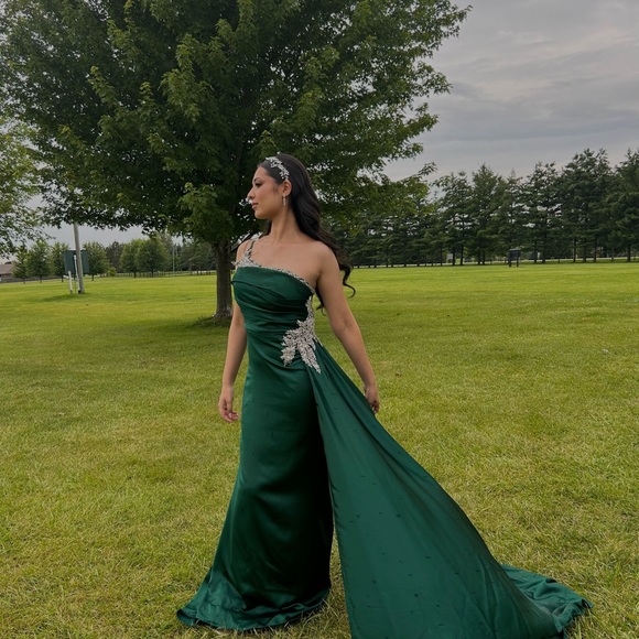 Portia & Scarlett evening gown - Picture 2 of 2